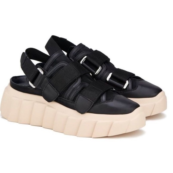 AGL TRASPY STRAPPY SNEAKER IN NERO-NERO size EUR 41 US 11 NEW - Picture 1 of 16